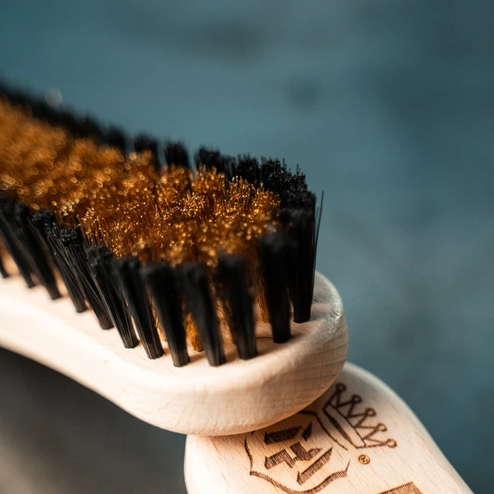 Labocosmetica 2pH Fabric Seat Brush - CARZILLA.CA