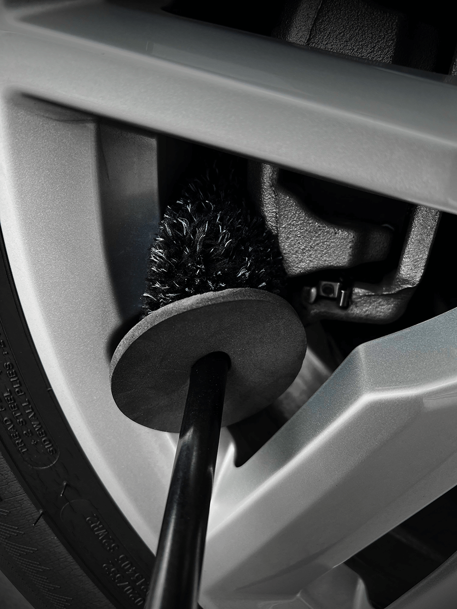 CARPRO Wheel Cleaning Brush Set - CARZILLA.CA