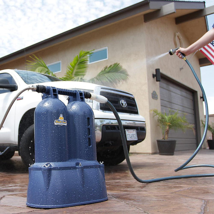 Simple Chuck Spotless Water System - CARZILLA.CA
