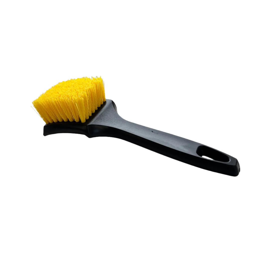 DIY Detail Tire and Carpet Scrubbing Brush - CARZILLA.CA