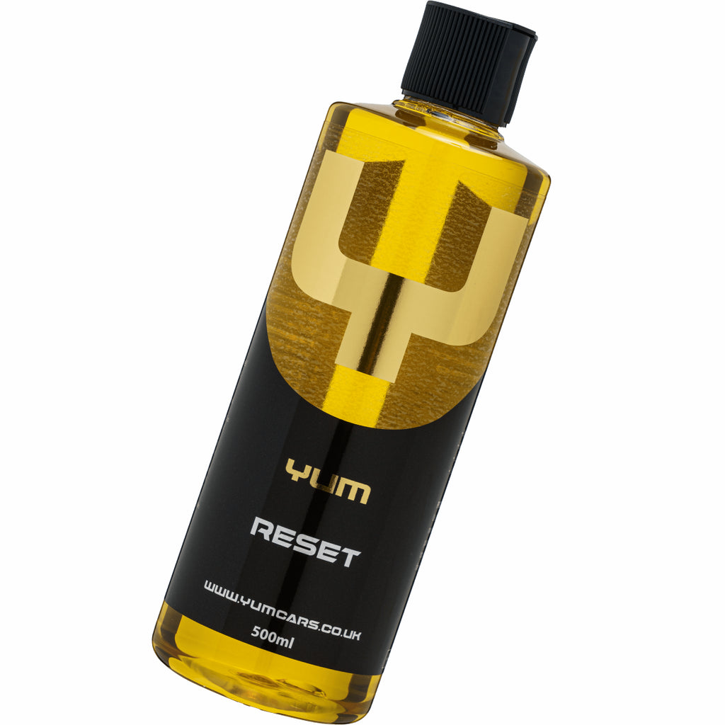 Yum Reset 3-in-1 Acidic Shampoo | CARZILLA