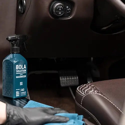BOLA  solution leather cleaner and conditioner