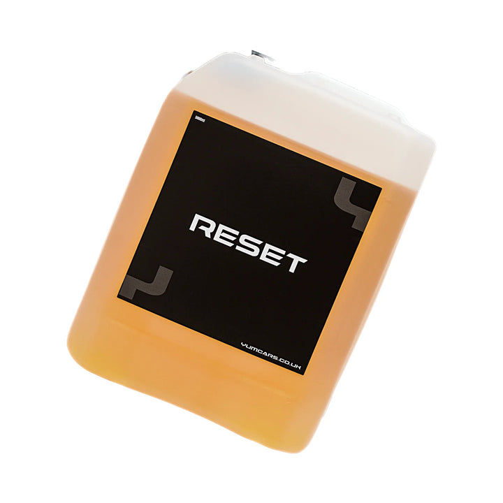 Yum Reset 3-in-1 Acidic Shampoo - CARZILLA.CA