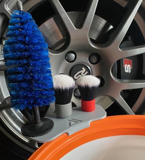 AutoAddict Bucket Brush Holders - CARZILLA.CA