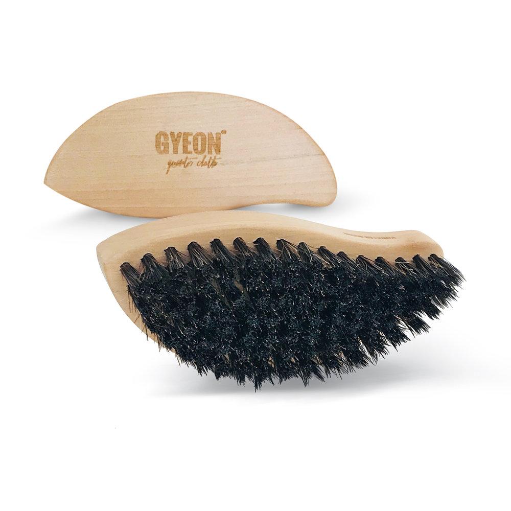 GYEON Q²M Leather Horse Hair Brush - CARZILLA.CA
